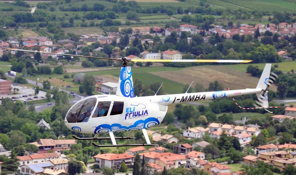 Elifriulia - Elicottero Robinson R44